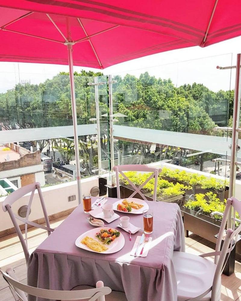 Casa Rosa Gran Boutique Hotel